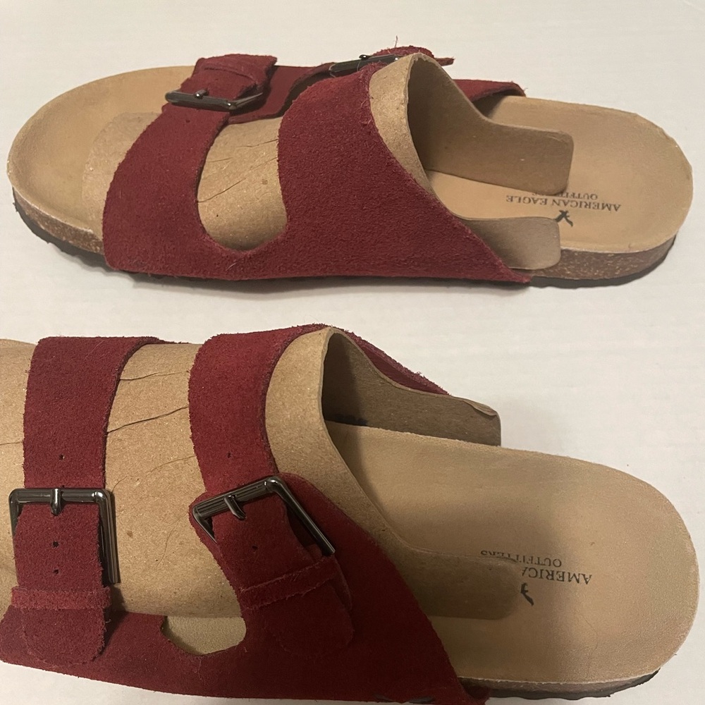 American Eagle slides size 9 perfect condition